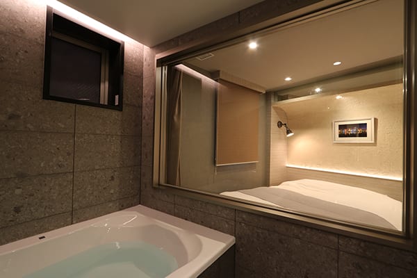 Room 102 thumbnail 3