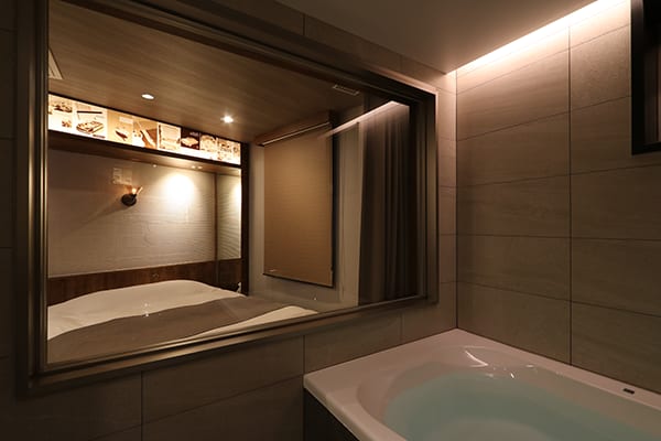 Room 103 thumbnail 3