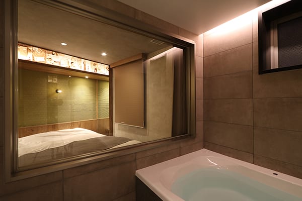 Room 106 thumbnail 3