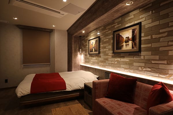 Room 107 thumbnail 2