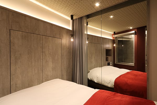 Room 218 thumbnail 2