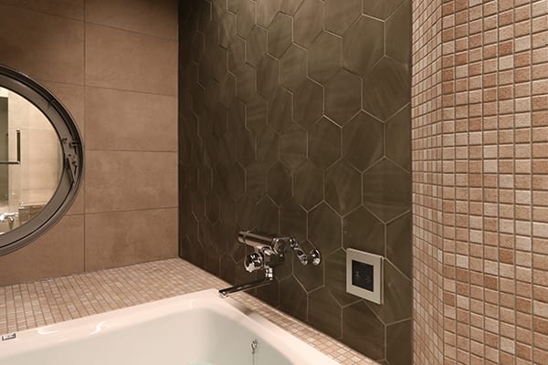 Room 222 thumbnail 4